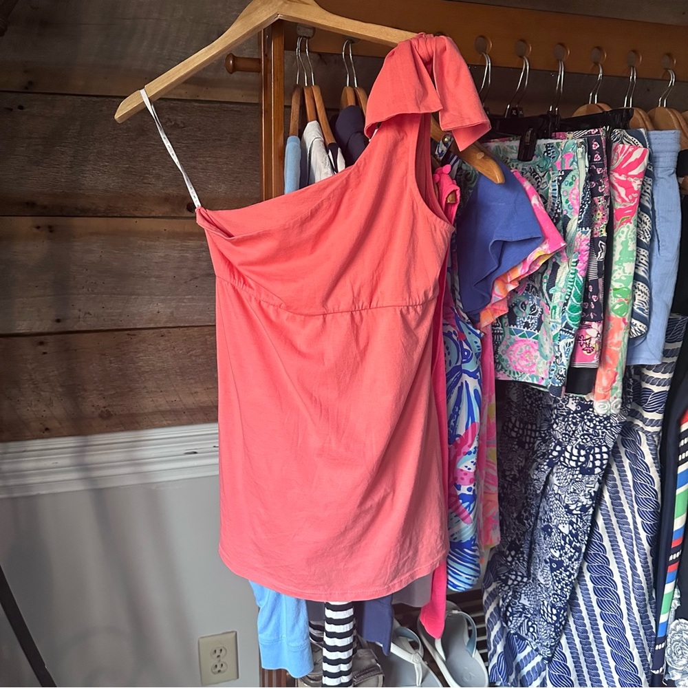 Lilly Pulitzer one shoulder top Medium